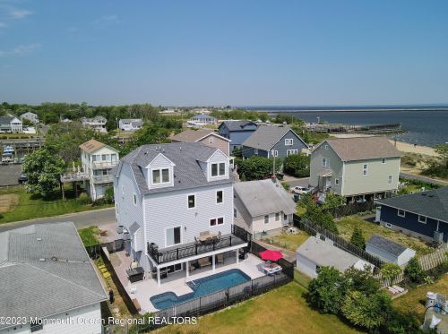 8 Benton Ave, Leonardo NJ  07737-1403 exterior