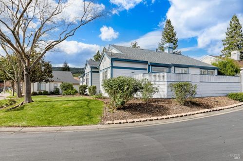 6479 Pine Valley Dr, Santa Rosa CA  95409-5891 exterior