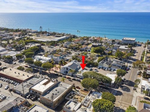 530 2nd St, Encinitas CA  92024-3567 exterior