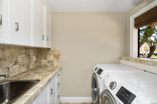 11389 Orange Park Blvd, Orange CA  92869-2118 exterior