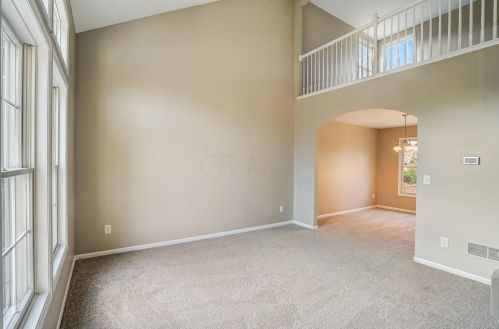 1806 Deer Crossing Dr, Marysville, OH 43040-9384