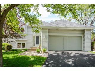 15800 17th Pl, Minneapolis, MN 55447-6438