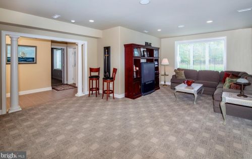 706 Daventry Way, Prospectville PA 19002-2307 exterior