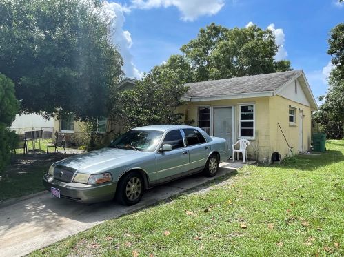 2803 Langston Dr, Fort Pierce, FL 34946-1161