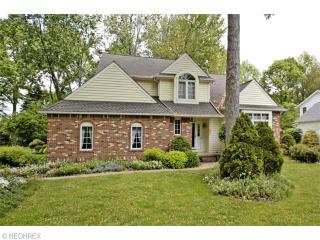642 Calann Dr, Elyria OH  44035-8814 exterior