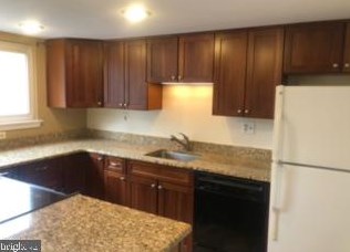 211 Oberlin Ter, Lansdale PA 19446-4962 exterior