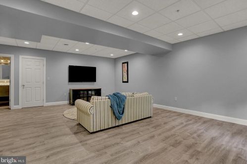 1838 Vista Dr, Navy Sup Dpt PA  17055-7040 exterior