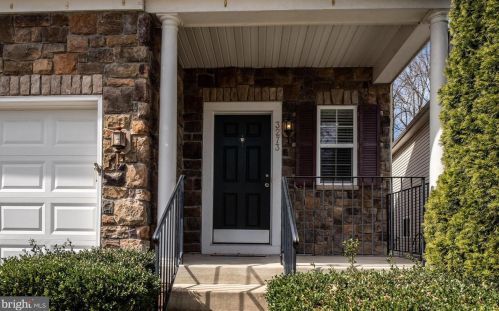 3273 Eagle Ridge Dr, Woodbridge, VA 22191-6520