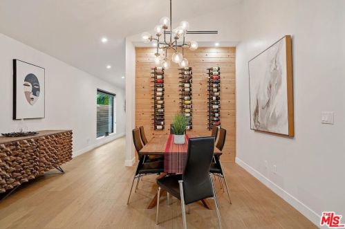 4709 Norwich Ave, Van Nuys CA  91403-2017 exterior