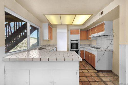 8970 Ferguson Way, San Diego CA  92119-2108 exterior