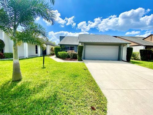 9785 Oakcrest Ct, Lehigh Acres, FL 33936-5956