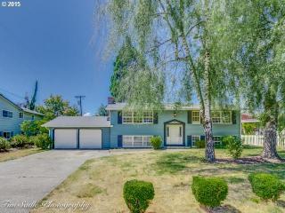 6100 Cherry St, Vancouver, WA 98663-1034