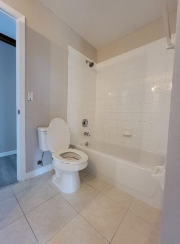 292 Kensington Way, West Palm Beach FL  33414-4316 exterior