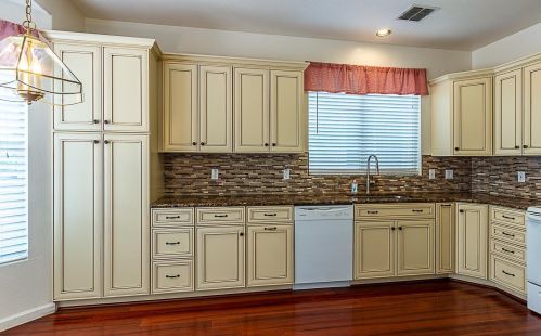 7656 Cathedral Canyon Dr, Tucson, AZ 85743-5146
