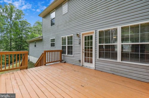 35 Amelia Ct, Fredericksburg VA  22405-6329 exterior