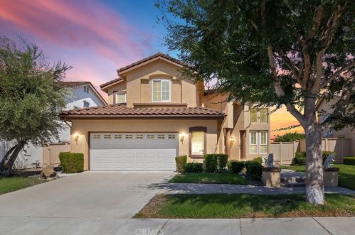 7 Villa Valtelena, Lake Elsinore CA  92532-0110 exterior