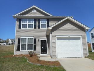 3808 Raintree Dr, Greensboro NC  27407-5585 exterior