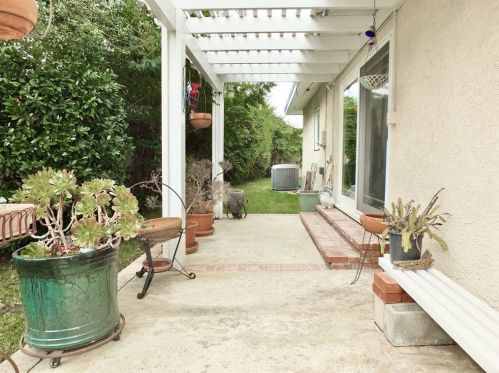 2277 San Vicente Ave, Long Beach CA  90815-2153 exterior