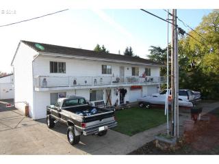 660 Ash St, Grand Island, OR 97114-7450