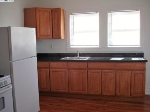 1255 106 Ave, Oakland CA 94603-3813 exterior