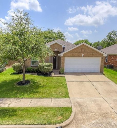 1922 Joe Pool Dr, Oak Point, TX 75068-6313