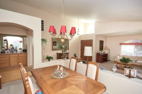 12404 Ravenna Ln, Victorville, CA 92392-8011