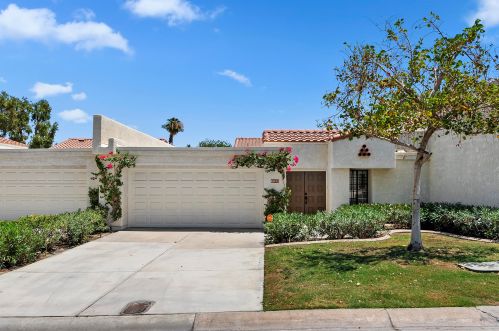50076 Calle Rosarita, La Quinta CA  92253-2528 exterior