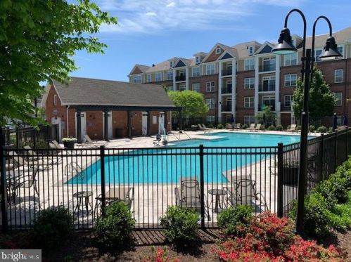701 Cobblestone Blvd, Fredericksburg VA  22401-6616 exterior