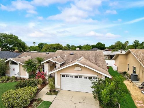 854 Christina Cir, Oldsmar, FL 34677-2763