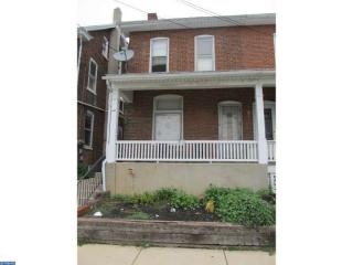 46 Maple St, Greenwich, PA 19530-1103