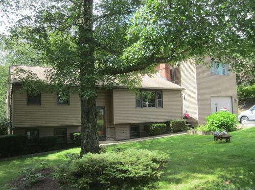 526 Witches Rock Rd, Bristol, CT 06010-7153