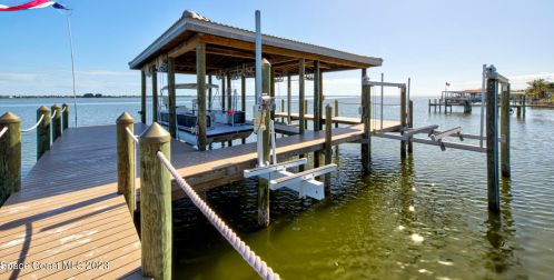 2442 Newfound Harbor Dr, Merritt Island FL  32952-2870 exterior