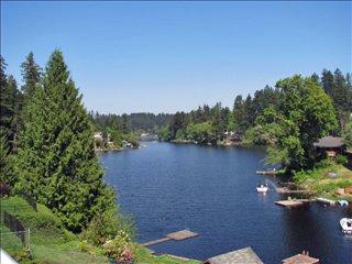 5332 Ramblewood Ln, Olympia, WA 98513-9277
