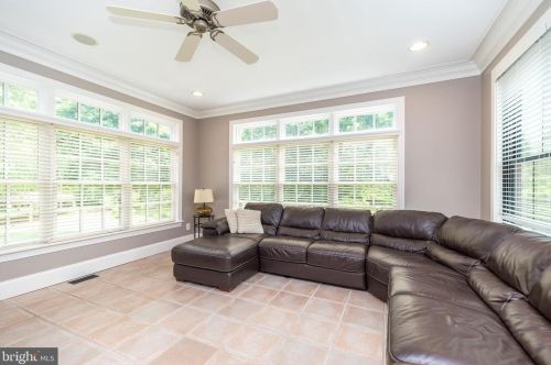 10 Devonshires Ct, Blue Bell PA  19422-2560 exterior