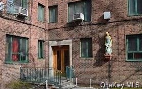 2059 Mcgraw Ave, Bronx NY  10462-8002 exterior