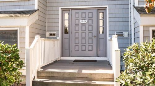 75 Rowayton Woods Dr, Norwalk, CT 06854-3933