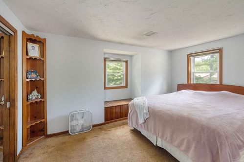 12 Happy Ave, Derry NH  03038-5419 exterior