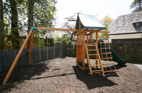 255 Pennsylvania Ave, Mount Vernon NY  10552-1420 exterior