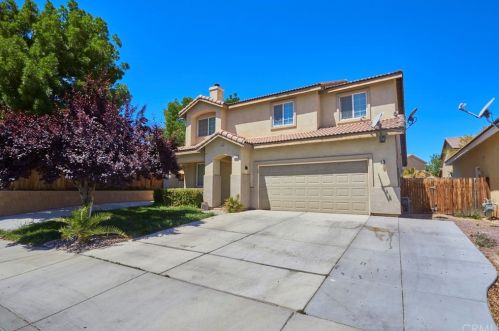 13164 Keokuk St, Victorville, CA 92395-5516