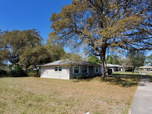 2132 Kendall Ct, Deltona, FL 32738-2990