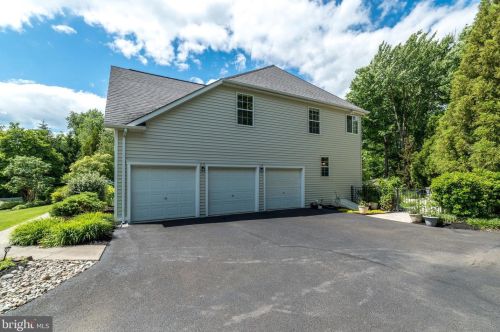1599 Dreshertown Rd, Dresher PA  19025-1421 exterior
