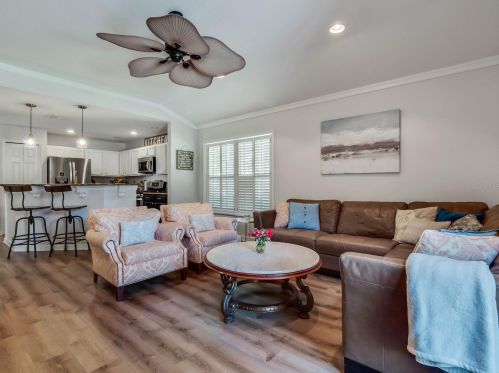 301 Ridgeway Blvd, Deland FL  32724-8811 exterior