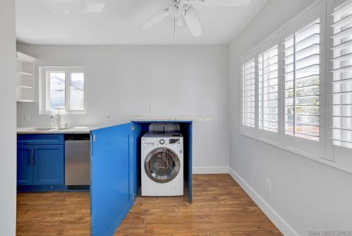 2045 Oliver Ave, San Diego CA 92109-5549 exterior