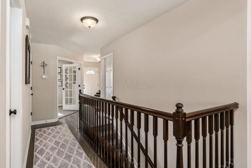 312 Isaac Tharp St, Pataskala OH 43062 exterior