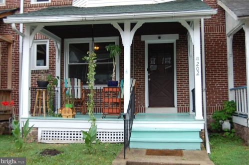 202 Nassau Pl, Norristown, PA 19401-3412