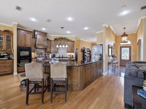 300 Quincy Ln, Weatherford, TX 76087-6612