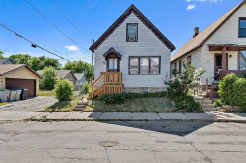 1619 24th Pl, Milwaukee, WI 53205-1403