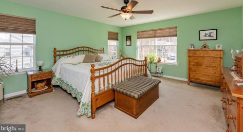 303 8th Ave, Parkesburg PA  19365-1359 exterior