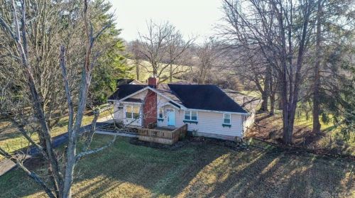 2671 Possum Rd, Springfield, OH 45502-9335
