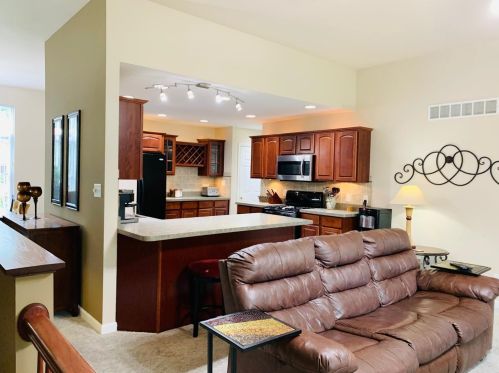 83 Hawick Dr, Valpo IN  46385-9331 exterior